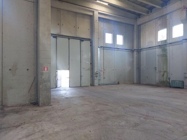 Stabilimenti produttivi in vendita