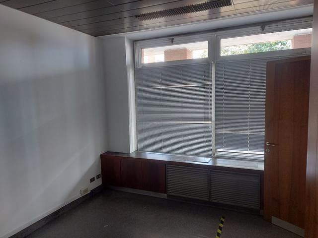 #2528000 Locale commerciale in Vendita _ CASTELLETTO SOPRA TICINO in vendita - foto 10
