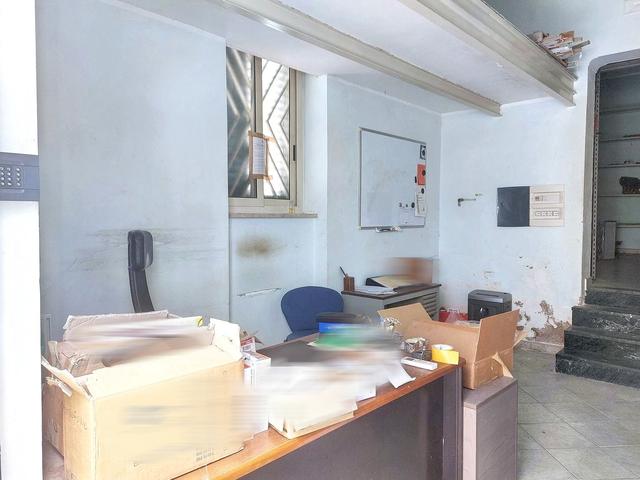 #2536535 Locale commerciale in edificio misto residenziale/commerciale in vendita - foto 4