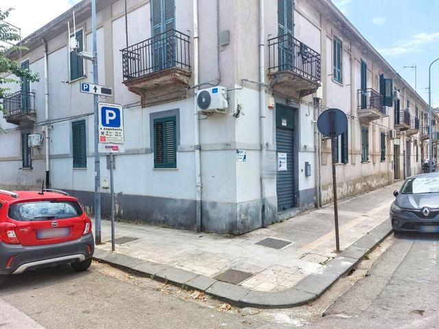 Negozi in vendita