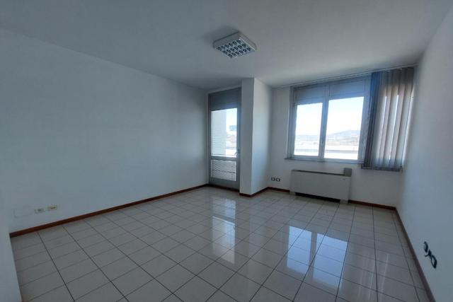 Studi privati in vendita