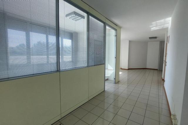 Studi privati in vendita