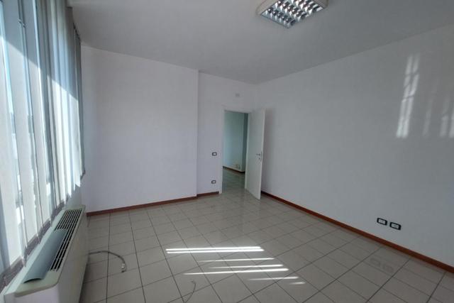Studi privati in vendita