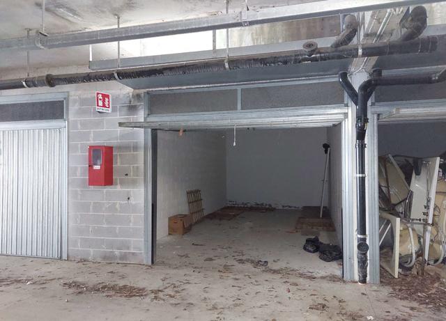 Garage in vendita
