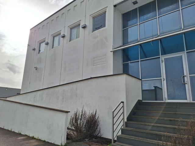 #2638611 Capannone industriale/commerciale fronte strada – altissima visibilità in vendita - foto 2