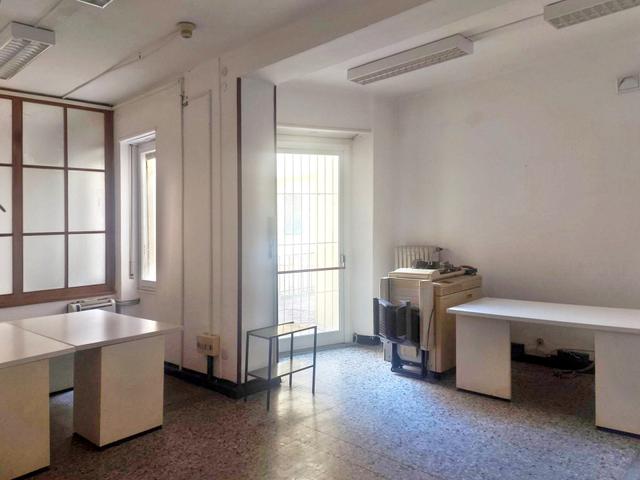 #2536108 Ufficio al piano primo in edificio residenziale in vendita - foto 4