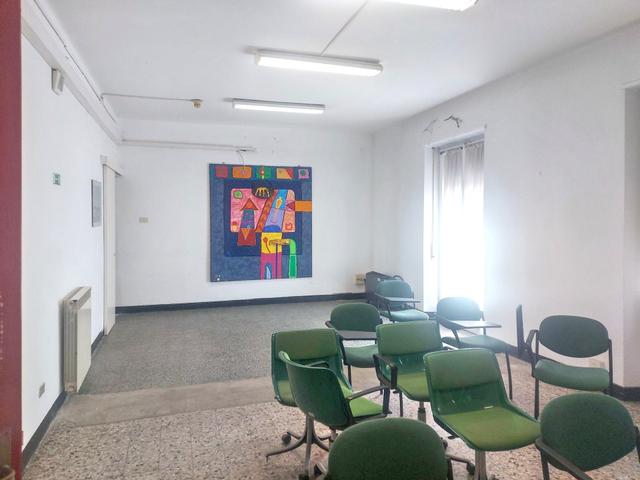 Grandi dimensioni in vendita