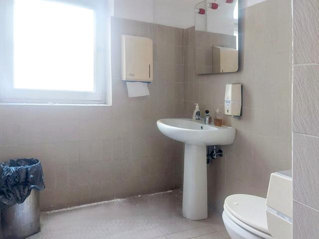 #2536108 Ufficio al piano primo in edificio residenziale in vendita - foto 8