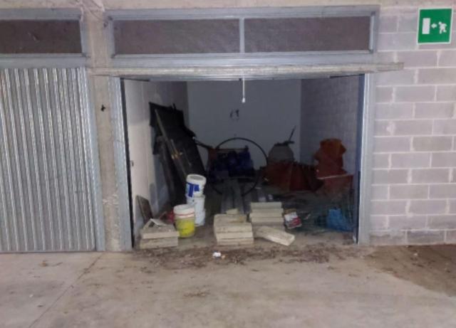 Garage in vendita