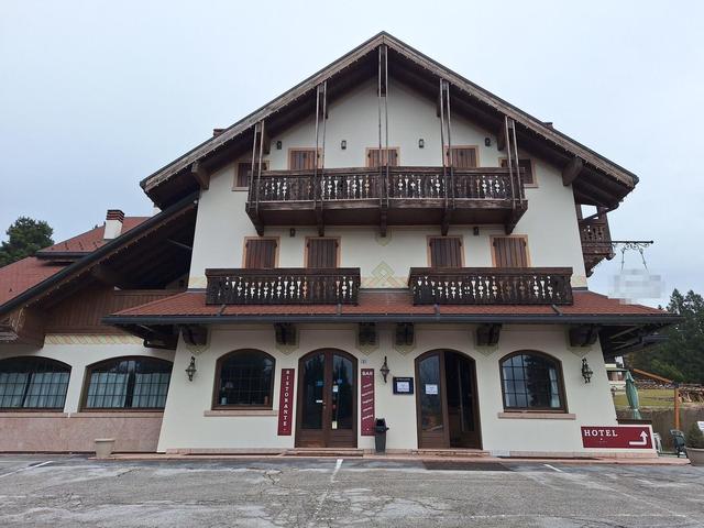 Alberghi in vendita