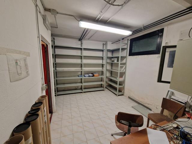 #2532013 Locali ex istituto bancario con corte esclusiva in vendita - foto 17