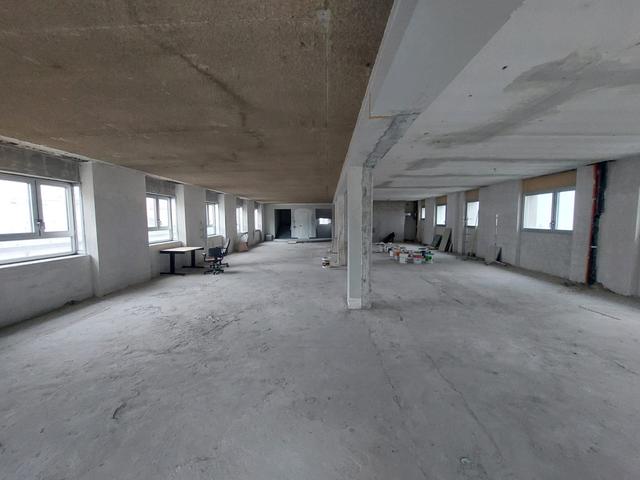 #2537939 Ufficio al grezzo in palazzo moderno in vendita - foto 6