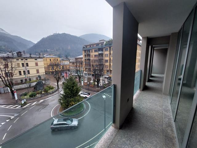 Grandi dimensioni in vendita