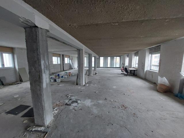 #2537939 Ufficio al grezzo in palazzo moderno in vendita - foto 11