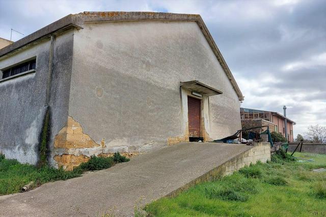 #19429 Complesso artigianale con cortile e pertinenze in vendita - foto 11