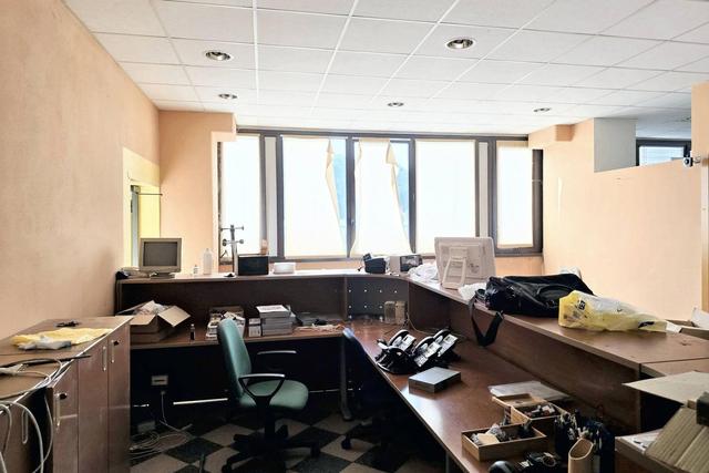 Grandi dimensioni in vendita