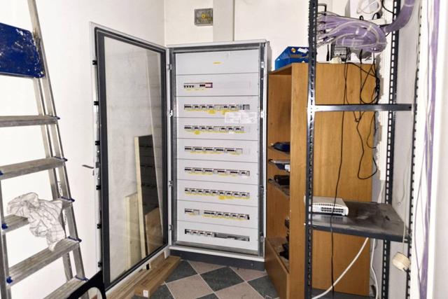 #23919 Ufficio in zona artigianale con parcheggio in vendita - foto 4