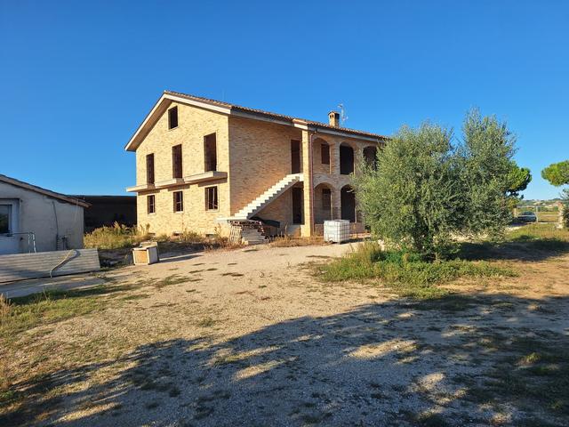 Rustici e casali in vendita