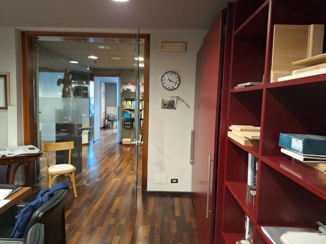 #2537314 Capannone con laboratori, magazzini e uffici in vendita - foto 9