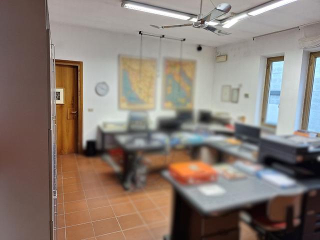 #2537314 Capannone con laboratori, magazzini e uffici in vendita - foto 10