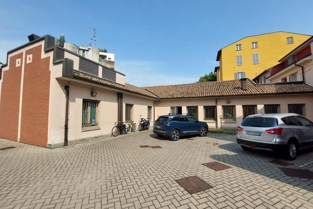Grandi dimensioni in vendita
