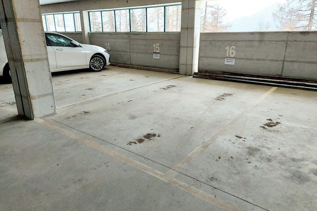 Posti auto in vendita