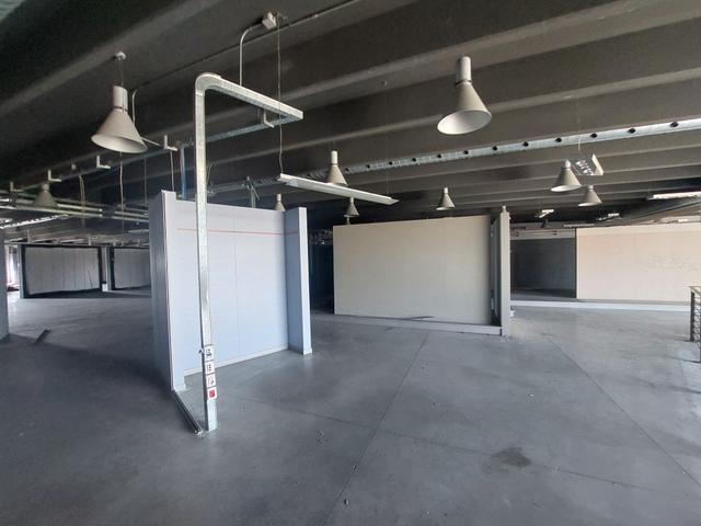 #25007 Capannone commerciale artigianale di recente costruzione in vendita - foto 9