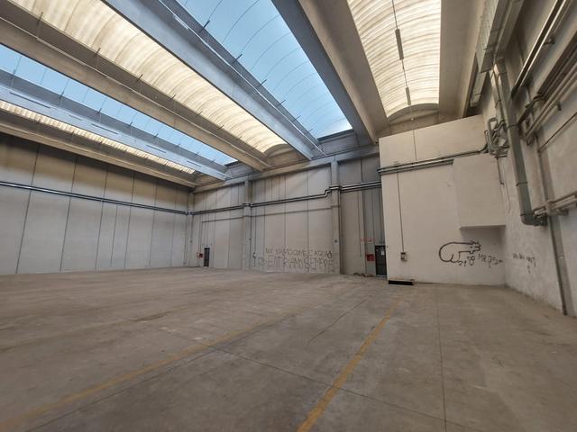 #25007 Capannone commerciale artigianale di recente costruzione in vendita - foto 11
