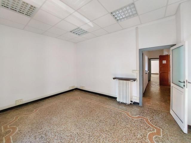 #20152 Ufficio al piano primo in palazzo signorile in vendita - foto 3