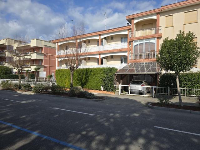 #25771 Hotel di tre piani vista mare in vendita - foto 23