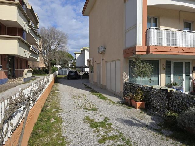 #25771 Hotel di tre piani vista mare in vendita - foto 20