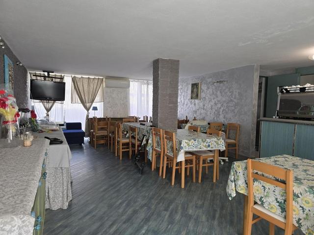 #25771 Hotel di tre piani vista mare in vendita - foto 12