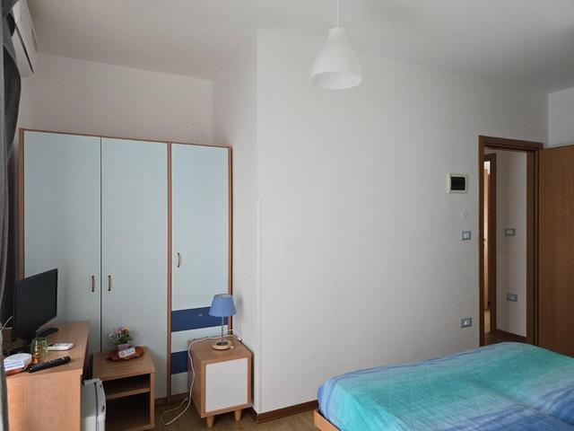 #25771 Hotel di tre piani vista mare in vendita - foto 9