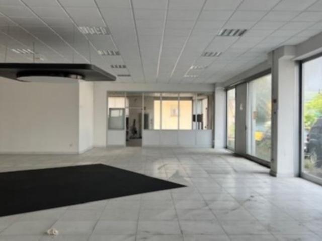 #2536904 Capannone commerciale con ampio parcheggio in vendita - foto 8