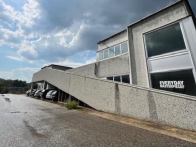 #2536904 Capannone commerciale con ampio parcheggio in vendita - foto 12
