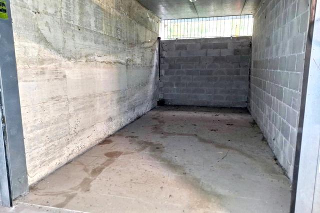 Garage in vendita