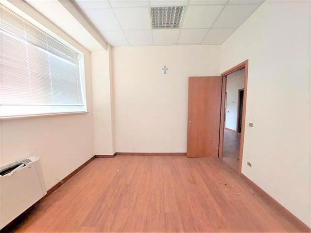 #14695 Capannone con area di pertinenza in vendita - foto 4
