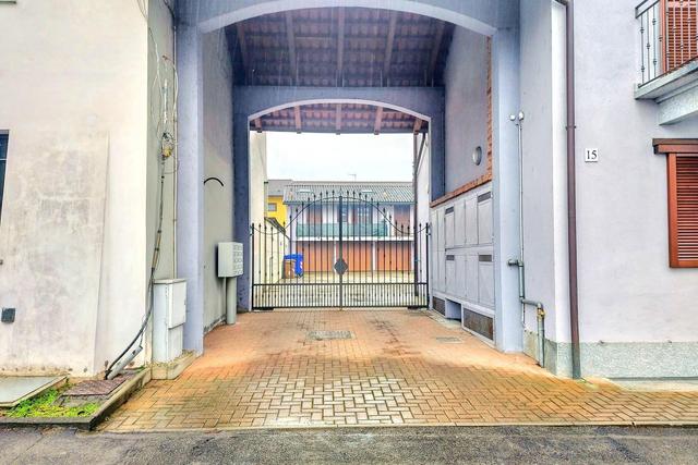 Garage in vendita