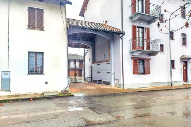 Garage in vendita