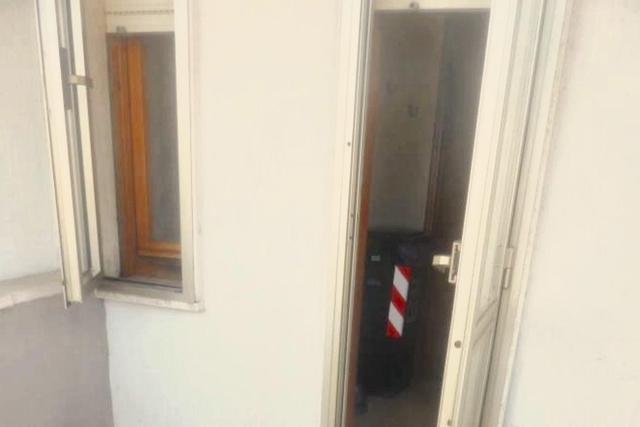 #25220 Ufficio con balconi in edificio condominiale in vendita - foto 2