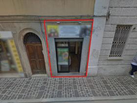 Negozi in vendita