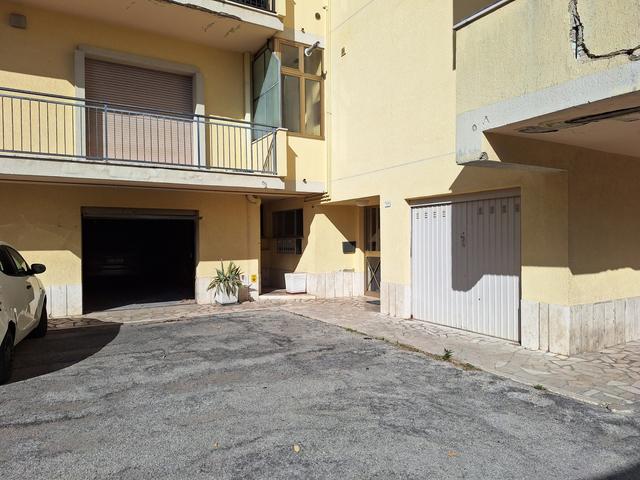 Garage in vendita