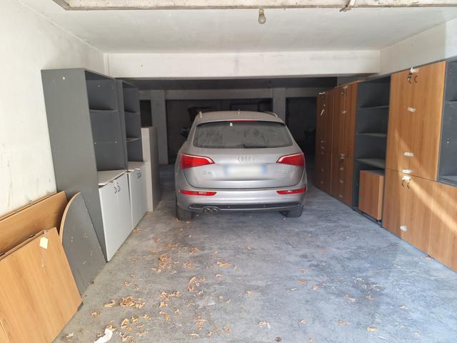 Garage in vendita
