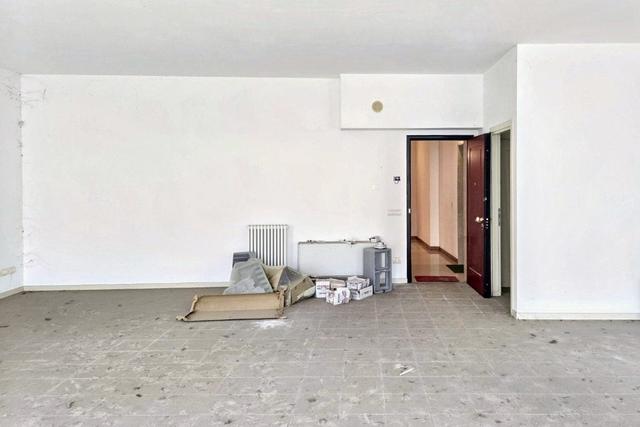 #2536110 Negozio (sub 10) in edificio polifunzionale in vendita - foto 3