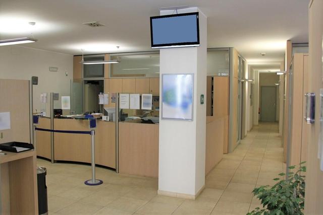 #19659 Locale libero nel centro del paese ex istituto di credito in vendita - foto 5