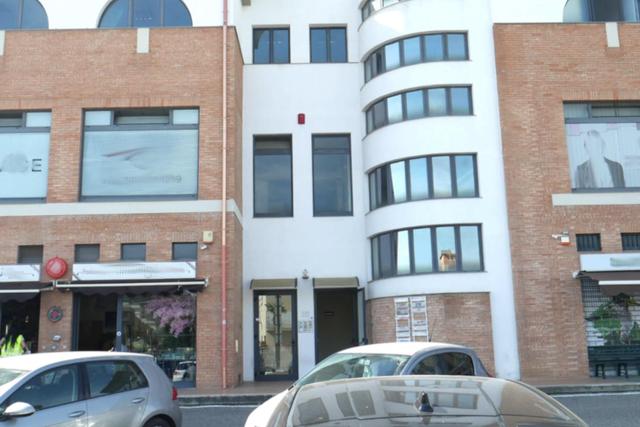 #24675 Due unità immobiliari ad uso ufficio in complesso direzionale-commerciale in vendita - foto 4