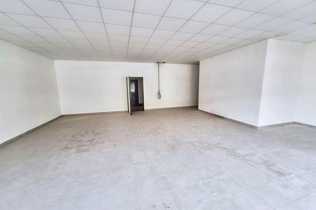 #24741 Locale all’interno di un business center in vendita - foto 9