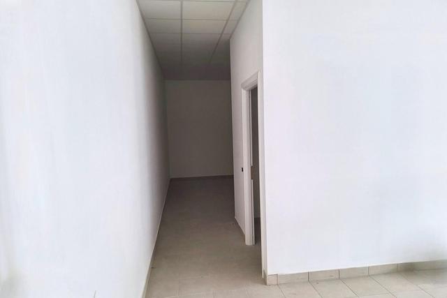 #24741 Locale all’interno di un business center in vendita - foto 2