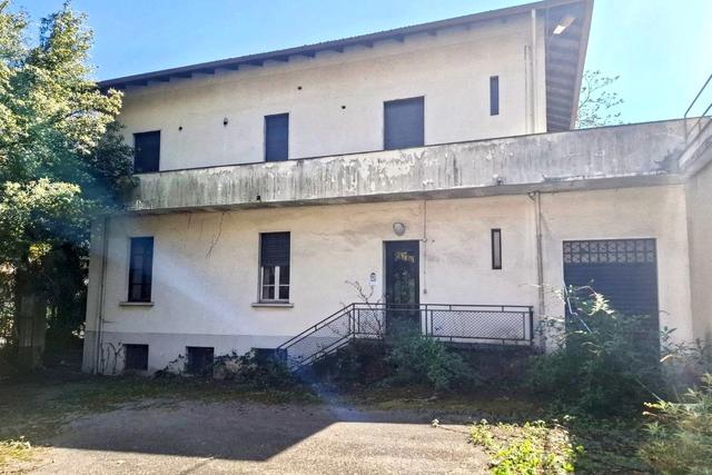 #2515000 Complesso artigianale commerciale e corte in vendita - foto 11