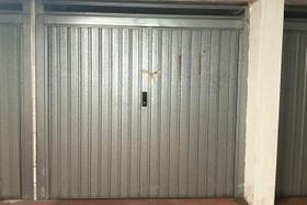 Garage in vendita